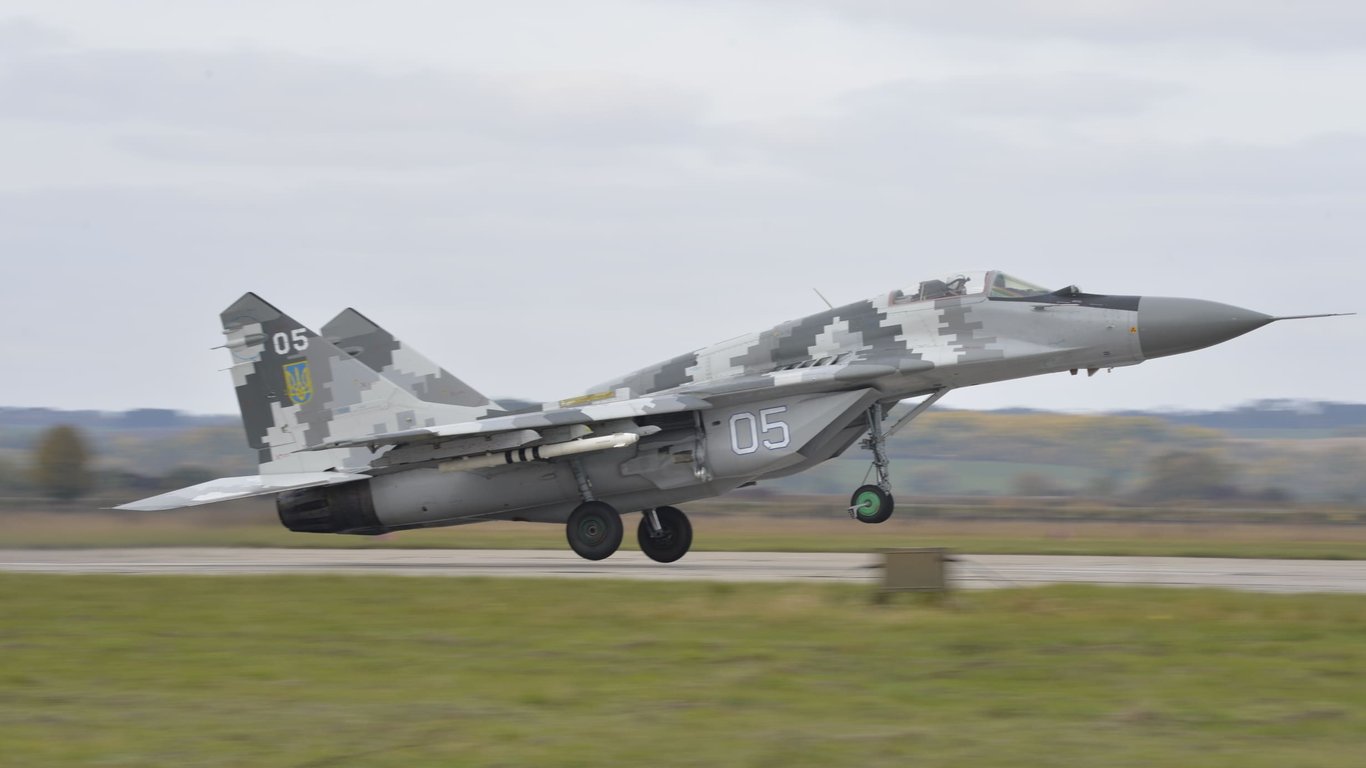 Стало известно, когда Украина получит от Словакии истребители МиГ-29
