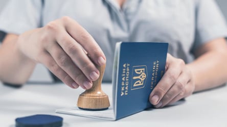 В Одесі відкрили запис на паспортні послуги на вересень: місць вже немає - 285x160