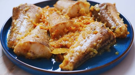 Риба по-єврейськи — смачний хек в соусі, ідеально на вечерю - 285x160