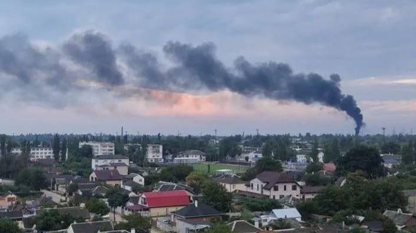 В районе Джанкоя в Крыму раздавались взрывы: видео (обновляется)