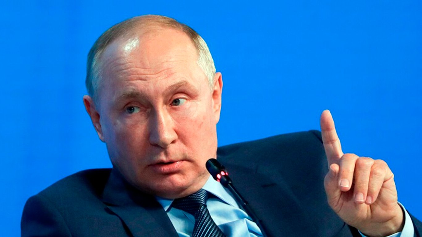 Путін звинуватив США у затягуванні війни в Україні