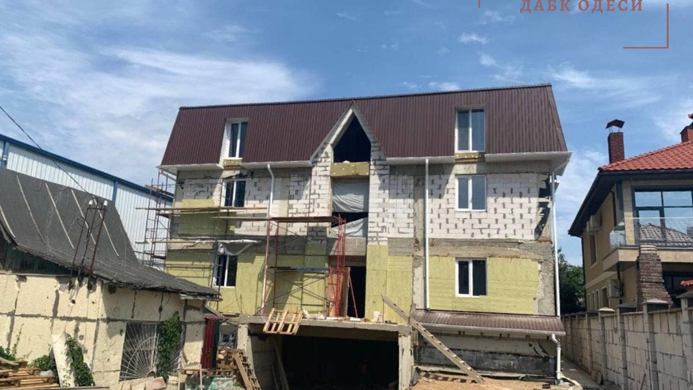 Небезпечне житло в Одесі: ДАБК виявив малоквартирний будинок