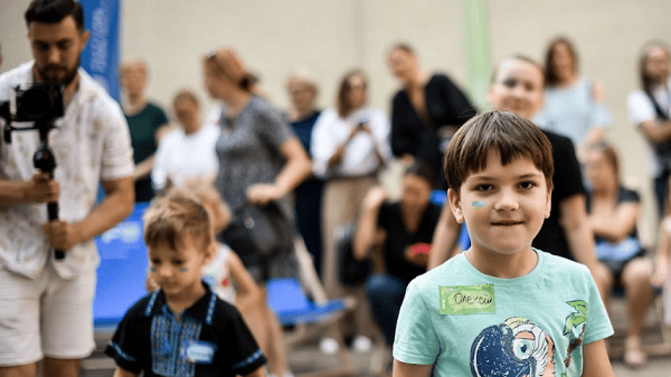 В Варшаве открылся украинский детский центр Children Hub
