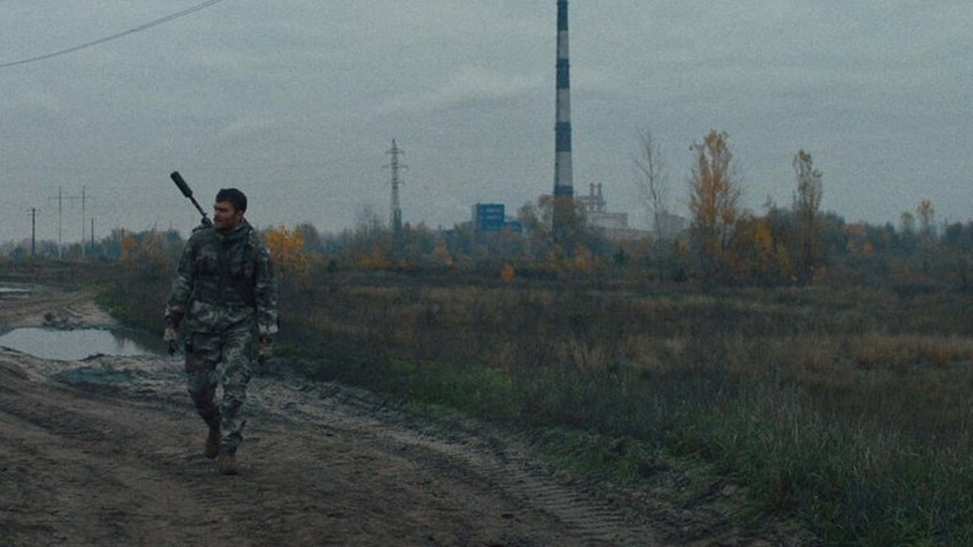 Россияне "слили" в Интернет пиратку украинского фильма "Снайпер. Белый ворон": чем это грозит