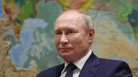 Путин заявил Макрону, что поддерживает отправку миссии МАГАТЭ на Запорожскую АЭС - 285x160