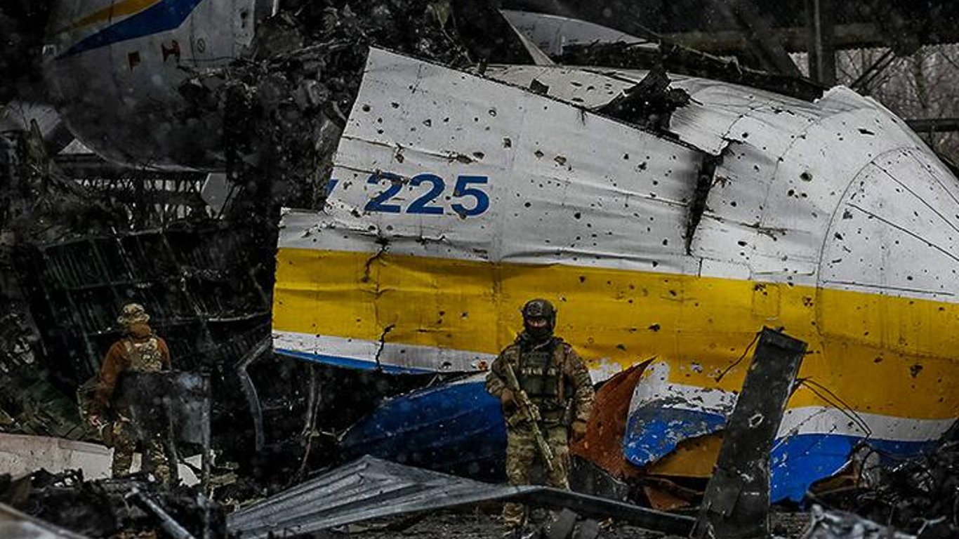 Как сейчас выглядит разрушенный оккупантами самолет "Мрия": жуткие фото