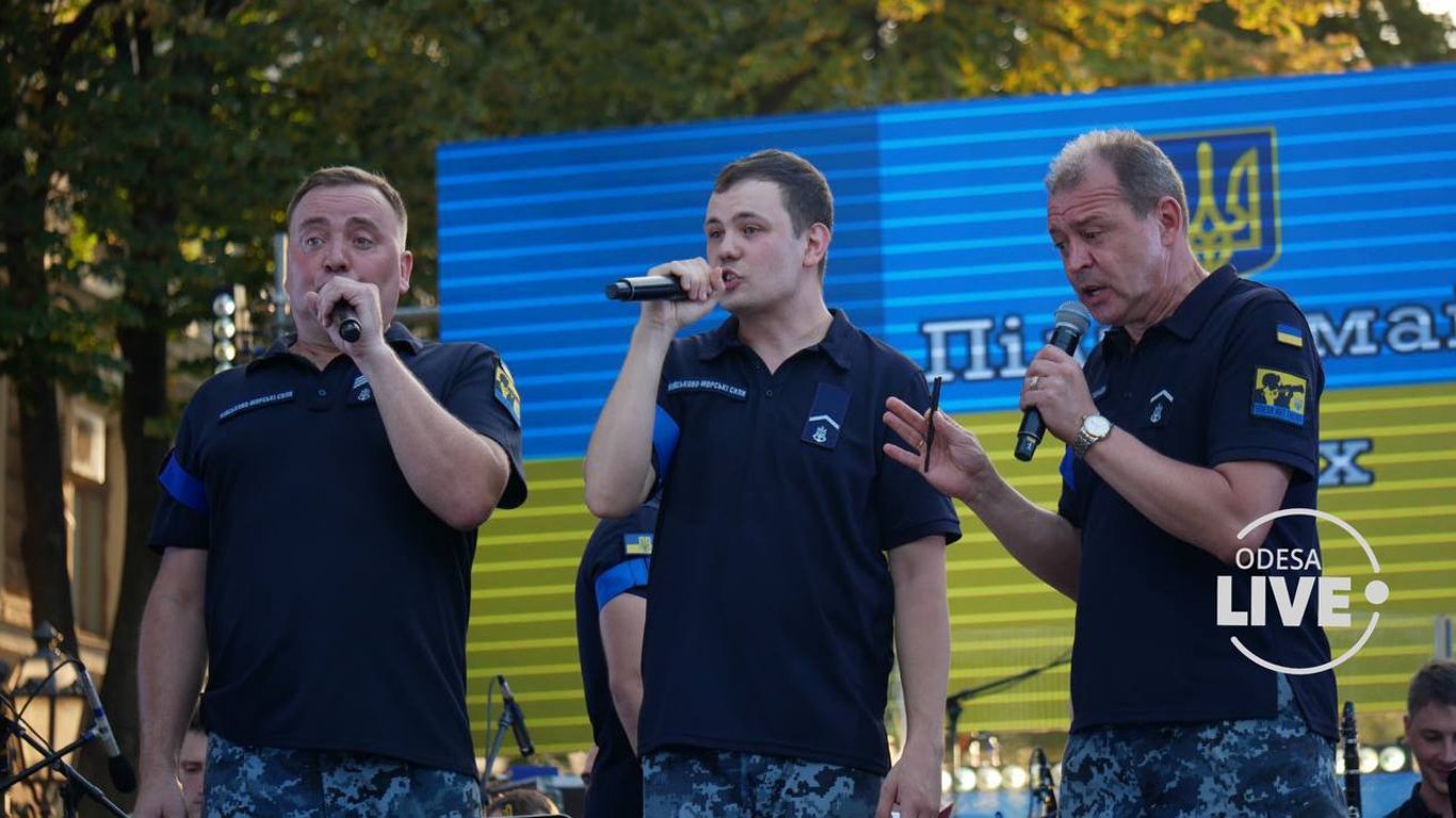 В Одесі вже відзначають День Незалежності України (фото, відео)