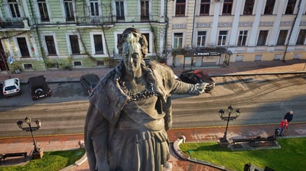 Одесская мэрия отложила вопрос о сносе памятника Екатерине II - 285x160