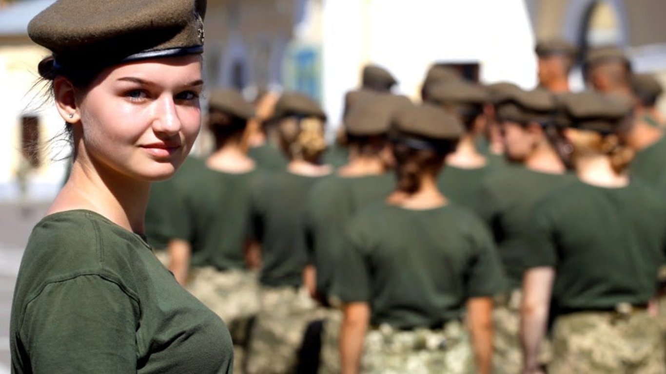 Военный учет женщин: кому, когда и как нужно стать на учет и можно ли будет выезжать за границу