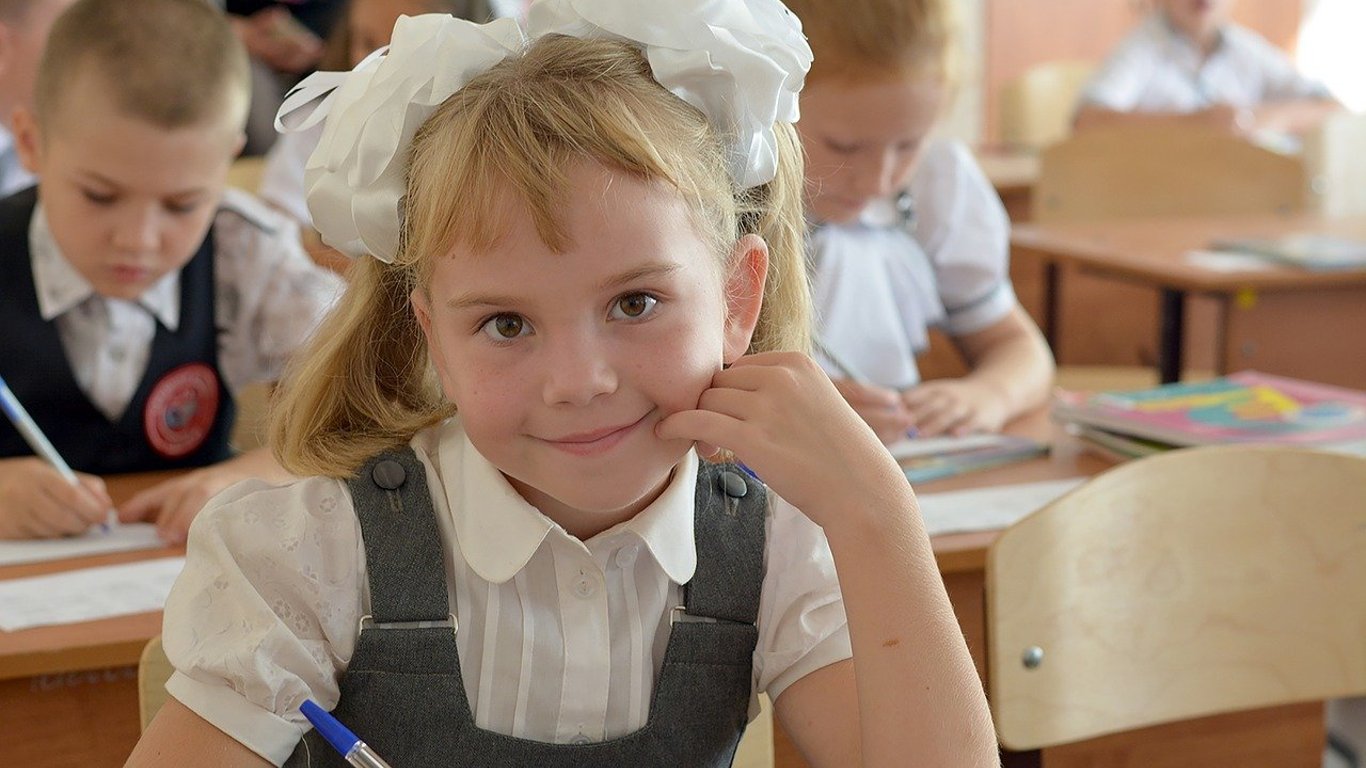 Школярі-переселенці: як влаштувати дитину в Одеську школу