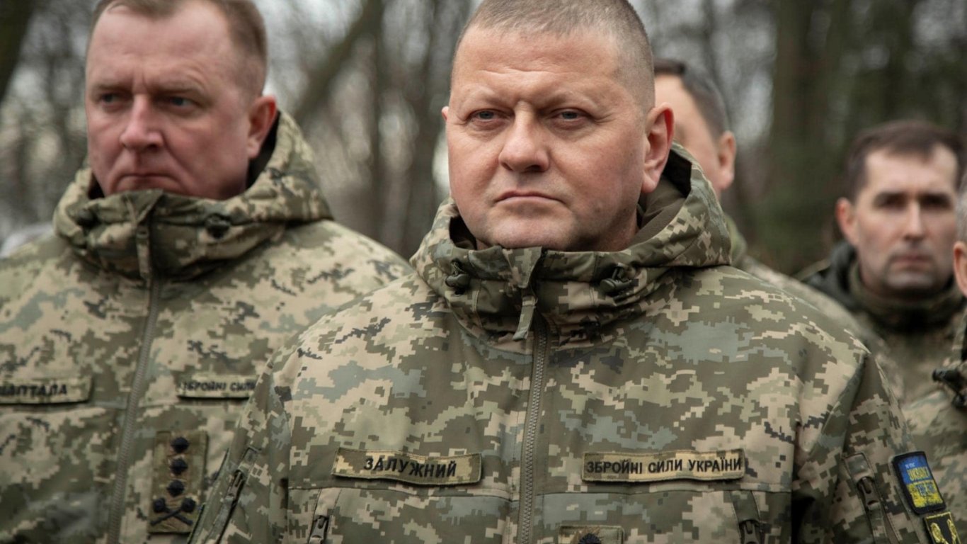 Залужний про День памʼяті захисників України: "Стоїмо зі щитом. Памʼятаємо всіх, хто на щитах"