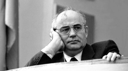 Похоронил СССР и поддержал аннексию Крыма: чем запомнился Горбачев, отправившийся на "концерт Кобзона" - 285x160