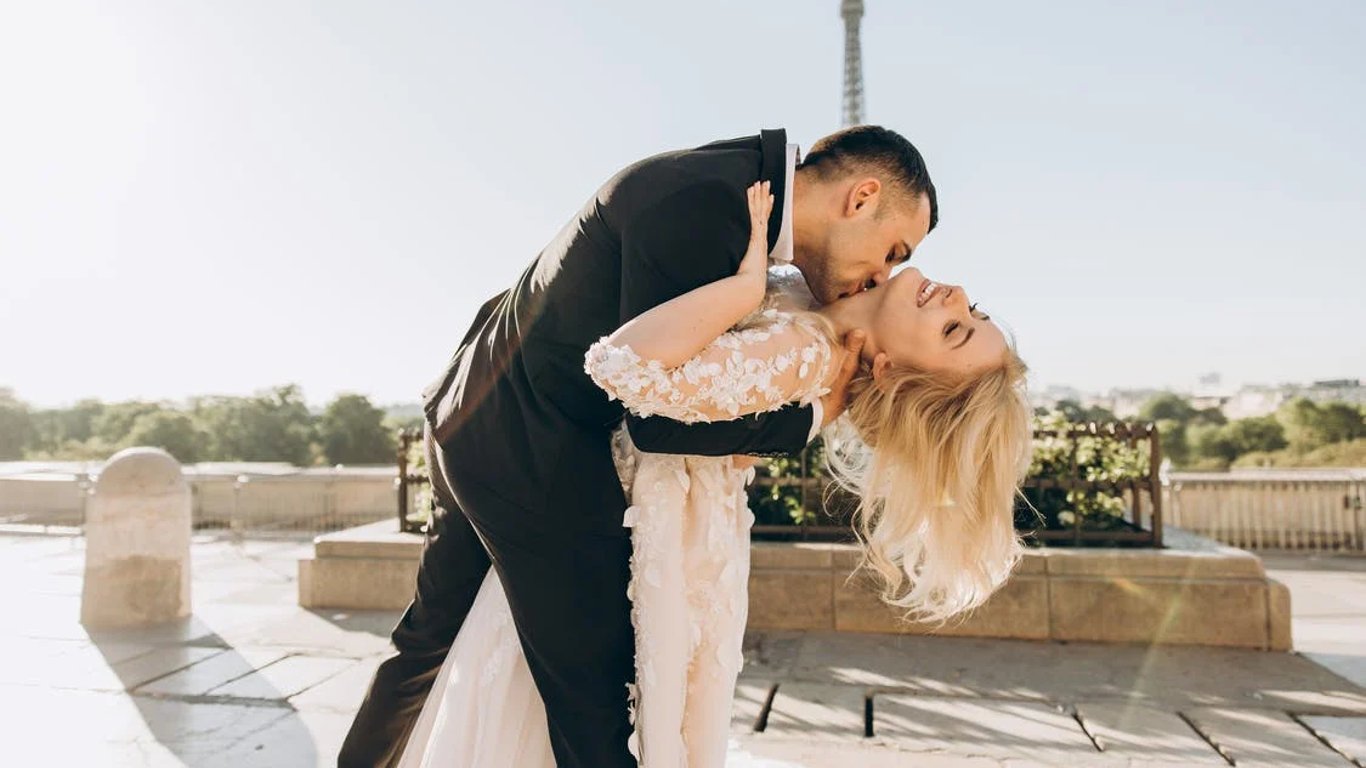 Коли одружуватись восени 2022: дзеркальні дати та найкращі дні для міцного шлюбу