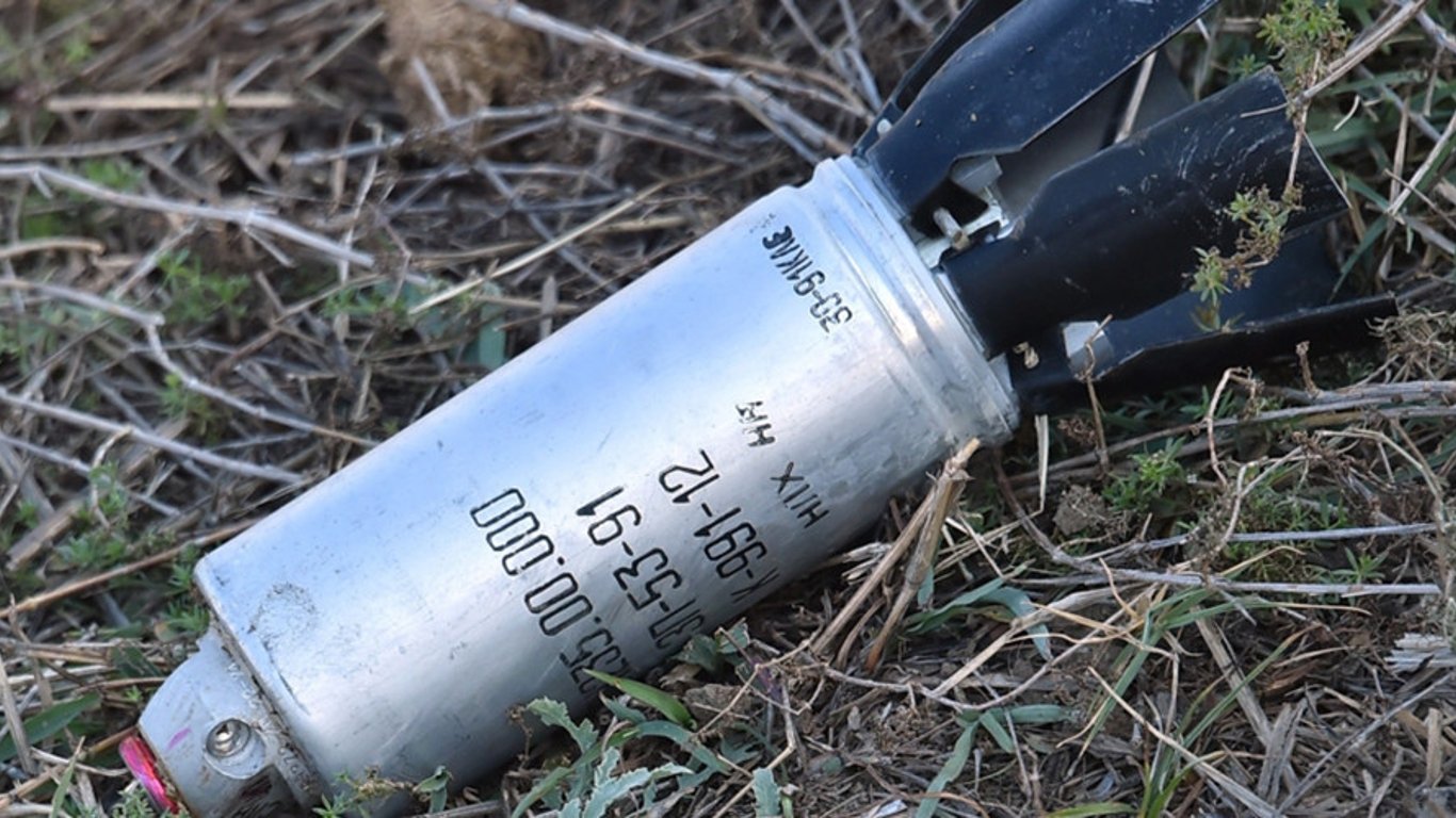 В Днепропетровской области из-за взрыва кассетного боеприпаса погиб 17-летний парень