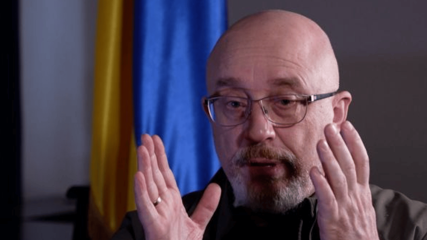 Резников назвал сроки предоставления Украине дальнобойного оружия