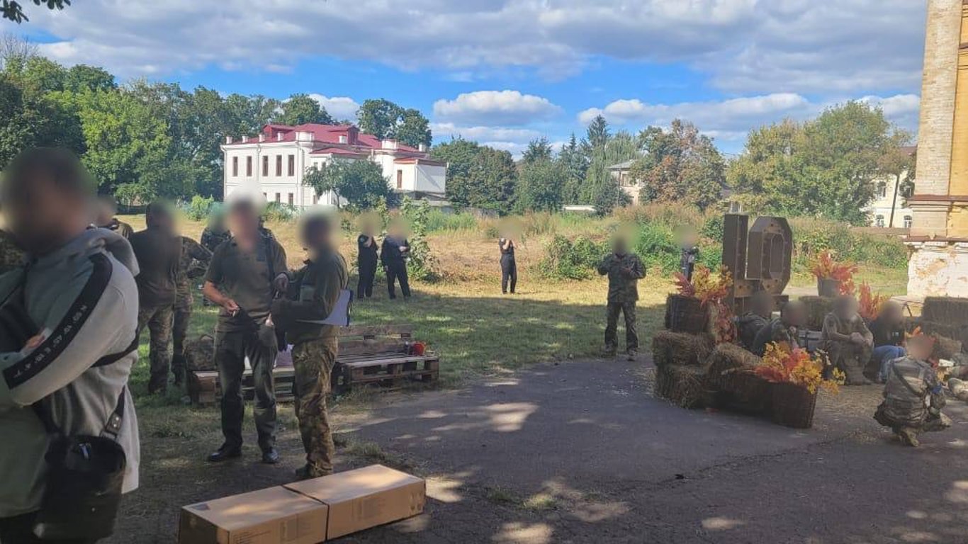 Вибух у Чернігові на виставці зброї: прокуратура розпочала розслідування
