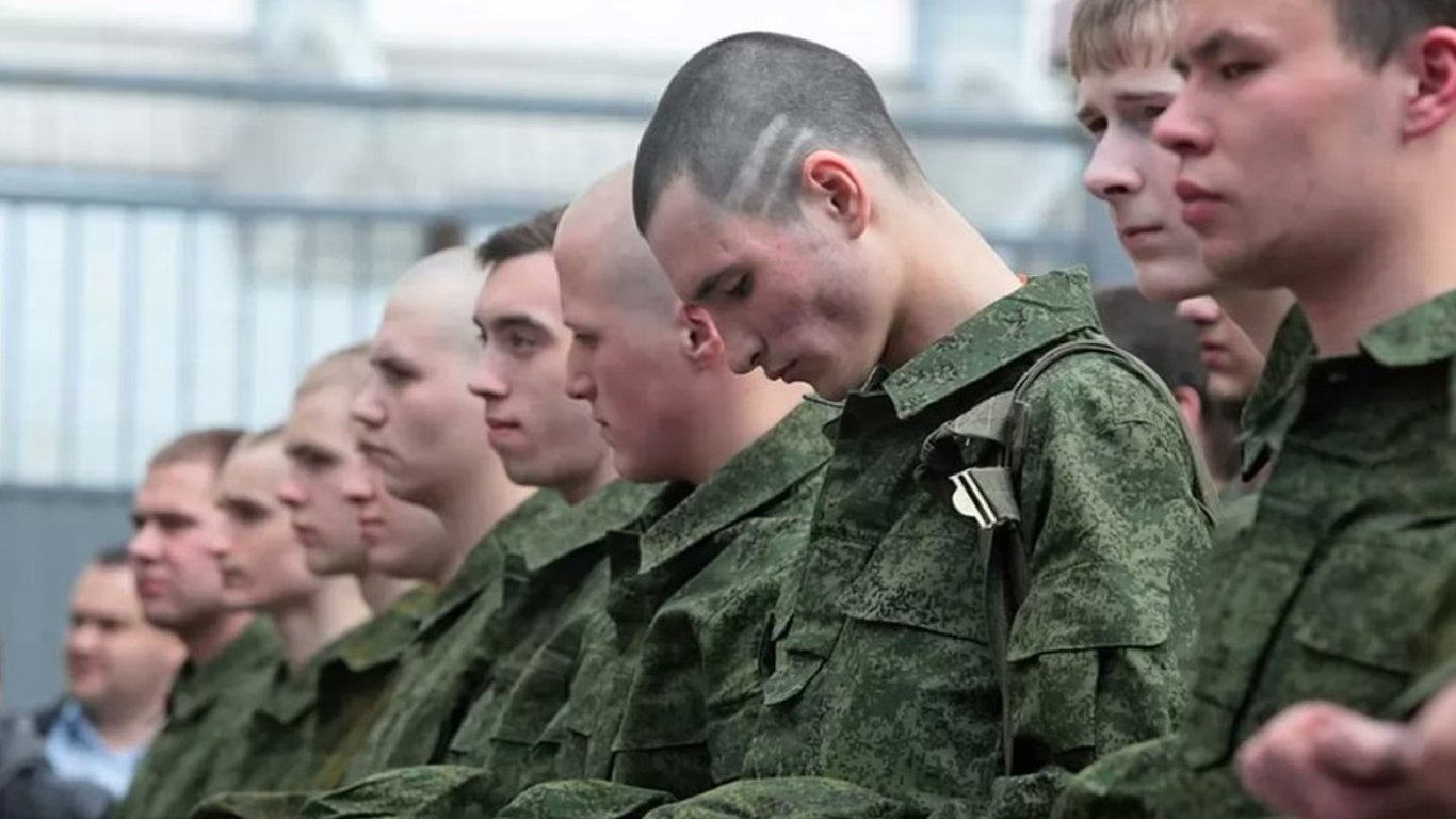 В рф ищут 10 тысяч "добровольцев" на войну в Украине среди работников РЖД, — Генштаб