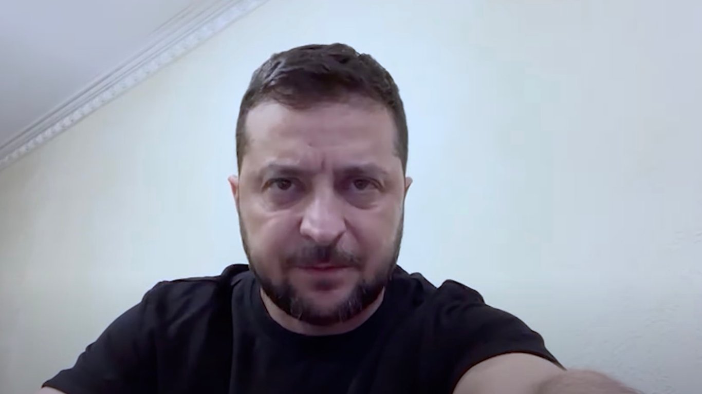 Зеленский прокомментировал трагедию в Чернигове, где от взрыва боеприпаса пострадали дети