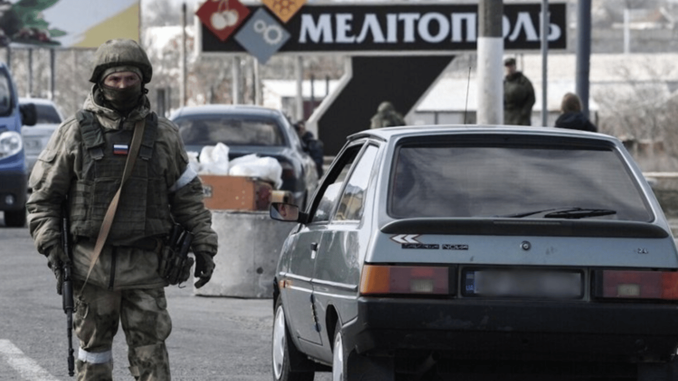 Українські хакери вирахували військову базу рф під Мелітополем  за допомогою жіночих  акаунтів
