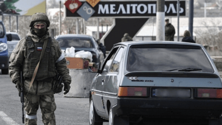 Украинские хакеры вычислили военную базу рф под Мелитополем с помощью женских аккаунтов - 285x160