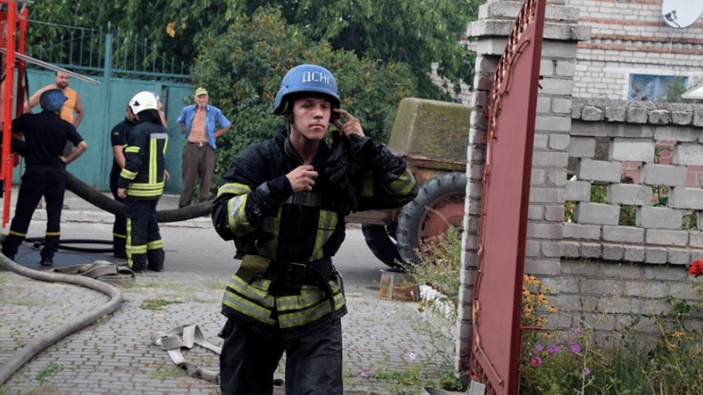 У Миколаєві пролунали потужні вибухи: де є попадання