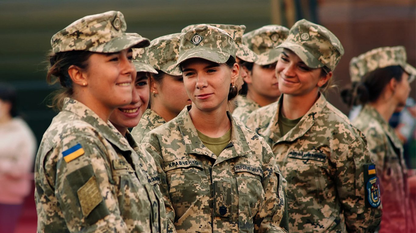 Військовий облік жінок: названо головні спеціальності, які потрібні Генштабу