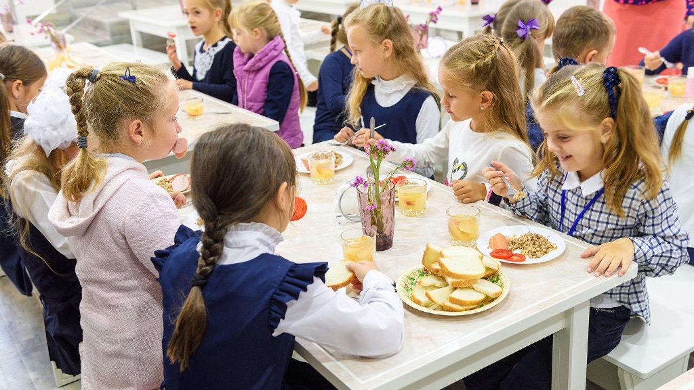 В Одеських школах підвищують вартість харчування
