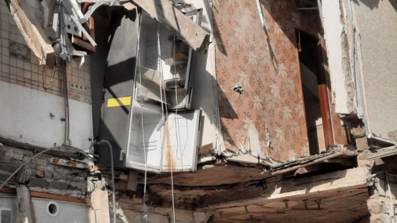 Остались одни руины: как выглядит микрорайон "Левый берег" в Мариуполе после бомбардировок россии