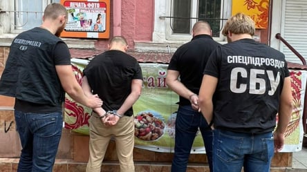В Одесі затримали злочинців, які "вибивали" з підприємця 40 тис. доларів - 285x160