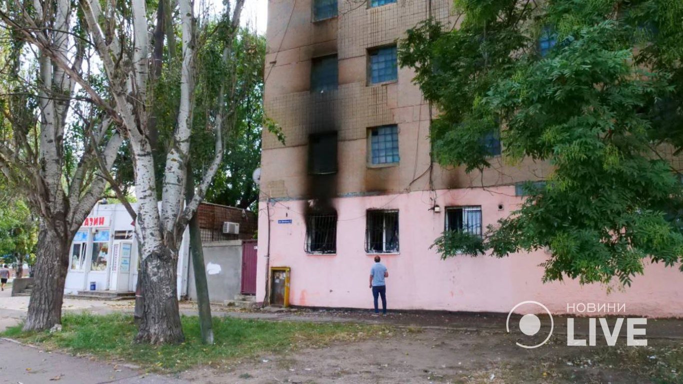 В Одесі в пожежі вщент згоріла квартира: що стало причиною (оновлено)