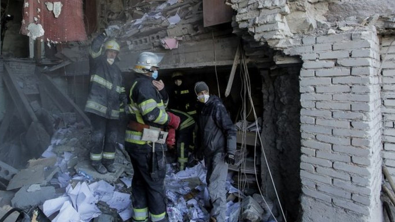 Оккупанты снова ударили по Харькову: есть жертва