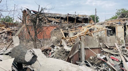 Руйнування жахають: окупанти обстріляли Донецьку область і вбили кількох цивільних - 285x160