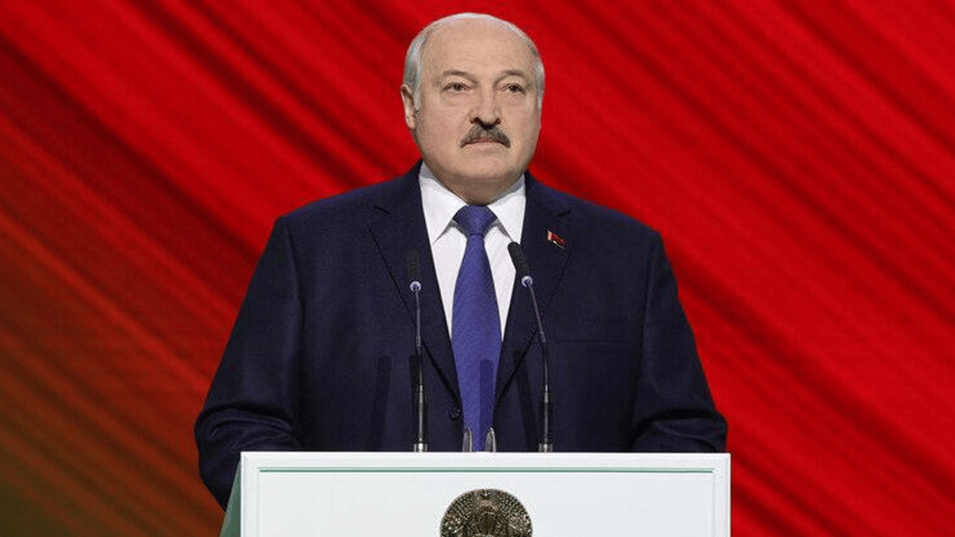 Лукашенко пригрезились украинские подразделения, которые хотят свергнуть власть в Беларуси: скандальное заявление диктатора