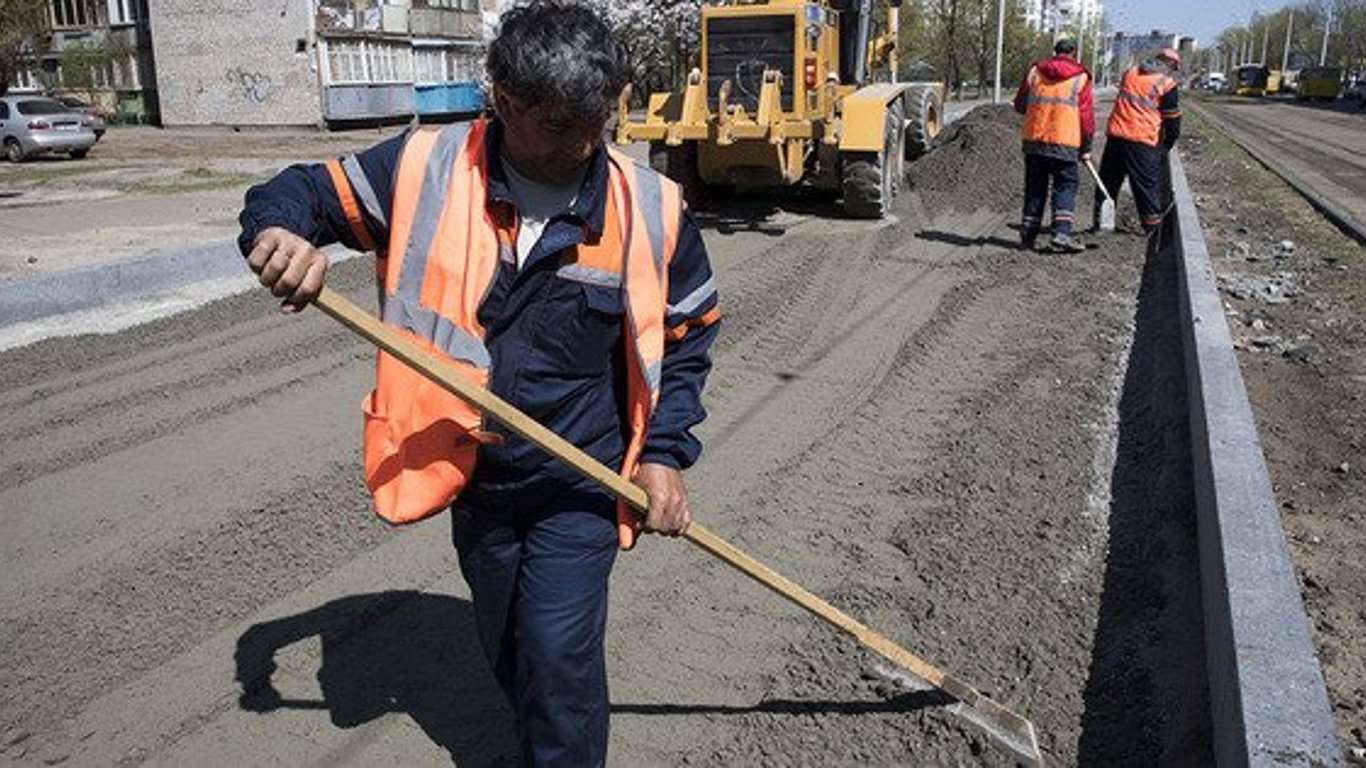 В Україні на кошти Дорожнього фонду знову будуватимуть дороги