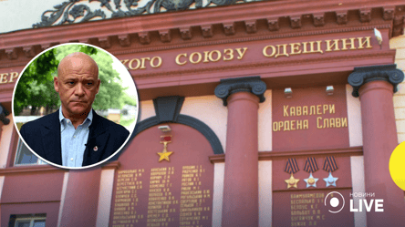 Труханов розповів, куди перенесуть стеллу героям Радянського Союзу з Театральної площі - 285x160
