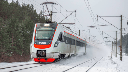 Укрзалізниця запускає ще один модернізований поїзд - 285x160