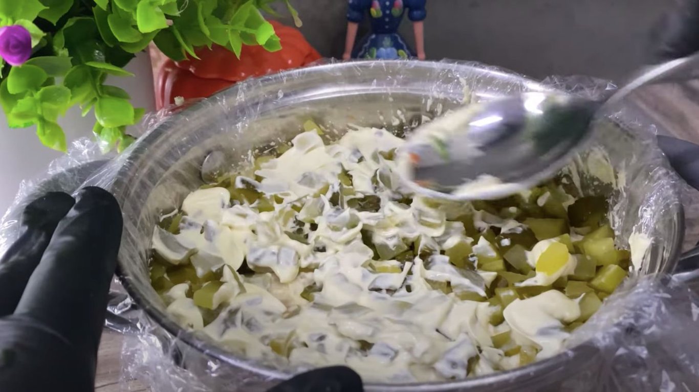 как просто приготовить салат грибная поляна