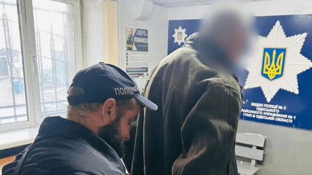 Застілля в Одесі закінчилося ударом ломом — жінка в лікарні - 290x166