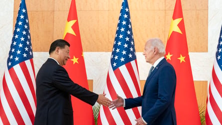 Байден обвинил Си Цзиньпина в поддержке Китаем РФ в войне против Украины, — Reuters - 285x160
