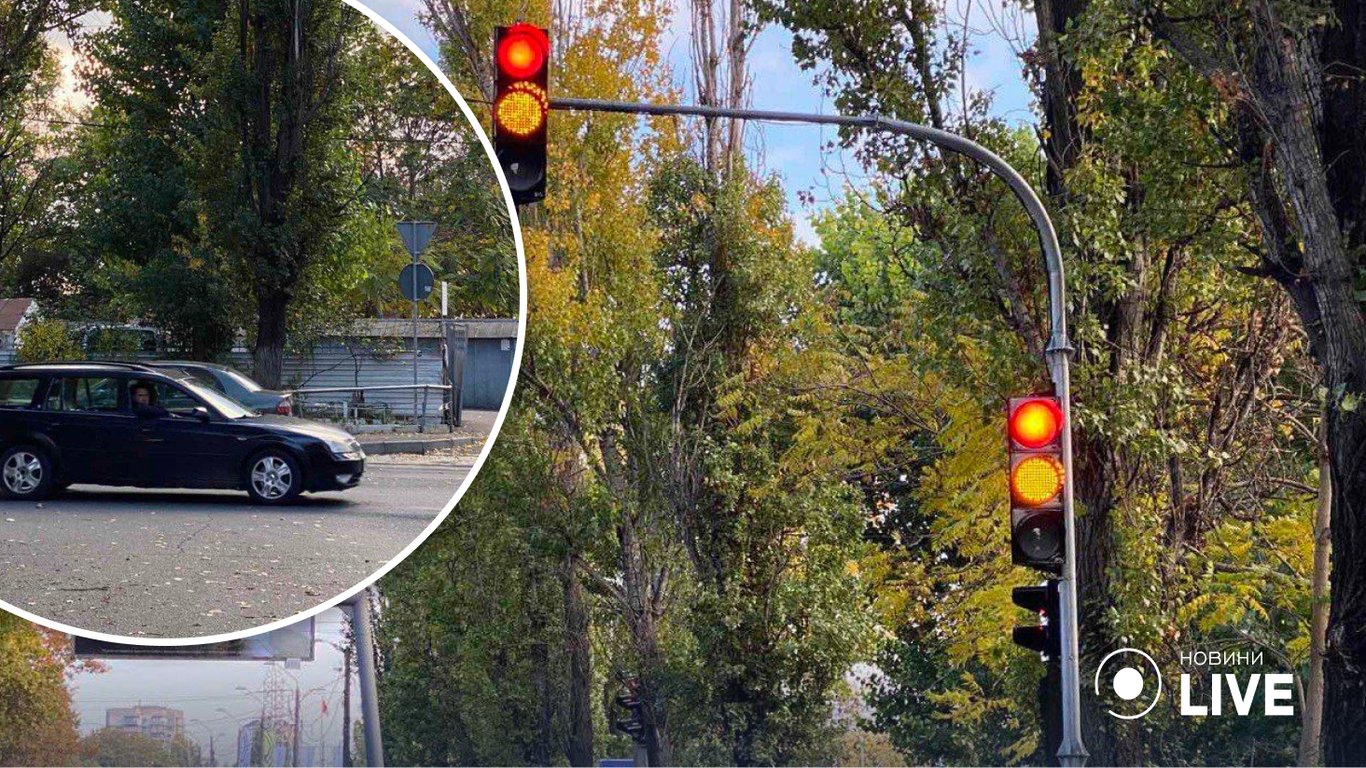 В Одесі з'явився другий світлофор, що працюватиме без електропостачання