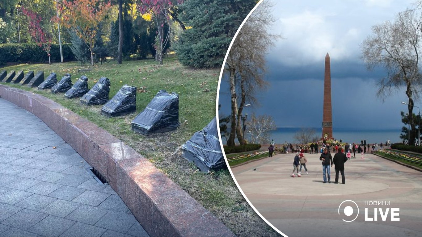 В Одесі меморіали російських міст-героїв "одягнули" в чорні пакети