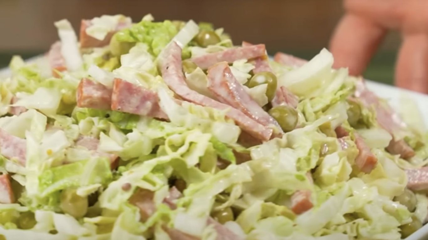 салат з ананасом і морквою