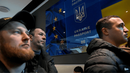 У Міграційній службі розповіли, скільки іноземців хочуть набути громадянство України - 285x160