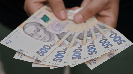 Средняя зарплата во Львове — сколько сейчас зарабатывают люди - 285x160