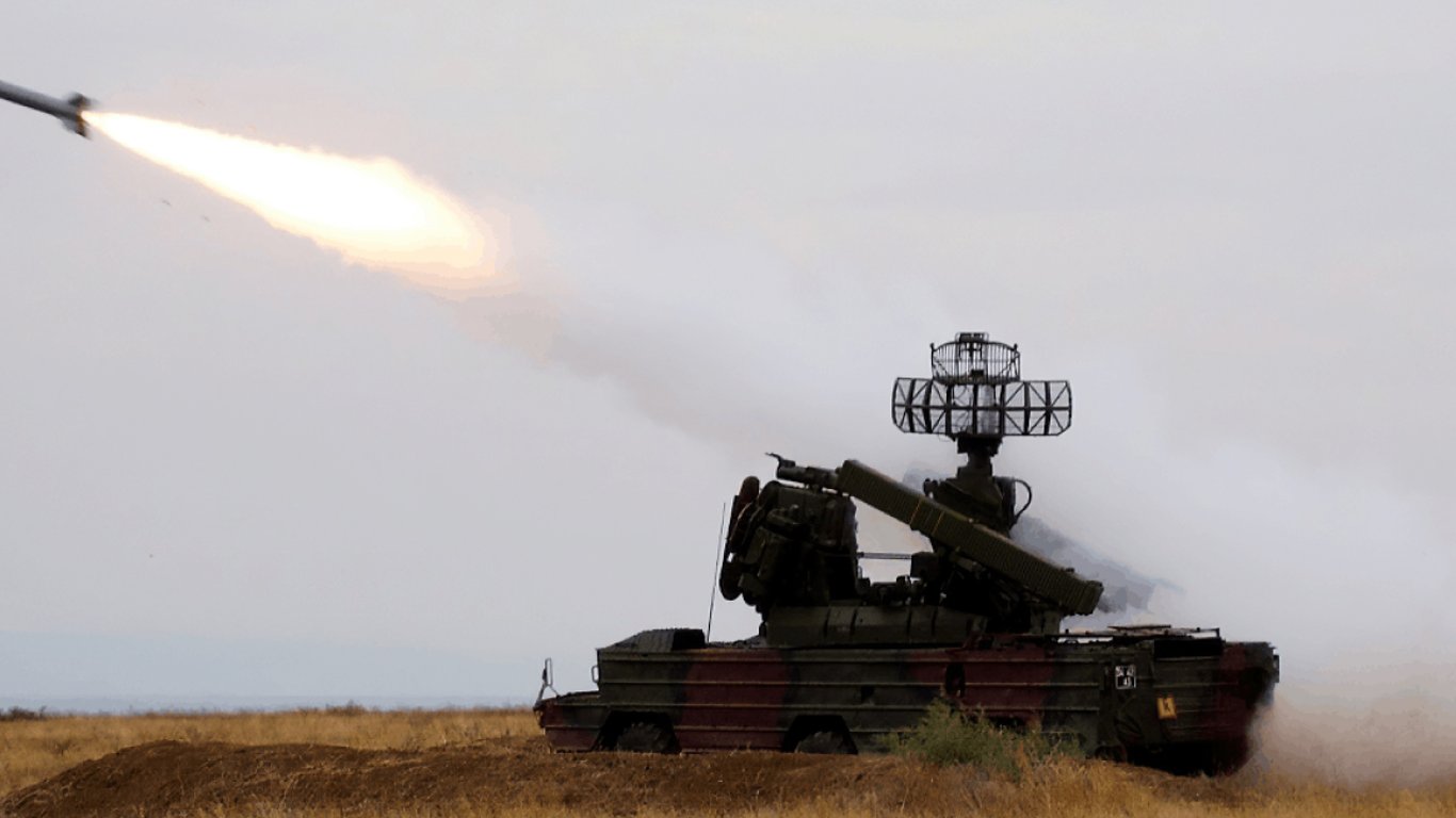 Стало известно, сколько ракет сбила ПВО во время массированного обстрела Украины