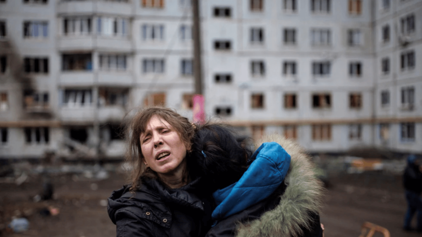 Окупанти кинули маріупольців на холодну смерть – люди замерзають у власних квартирах