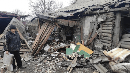 Армія рф обстріляла інфраструктурні об'єкти Донецької області: фото руйнувань - 285x160