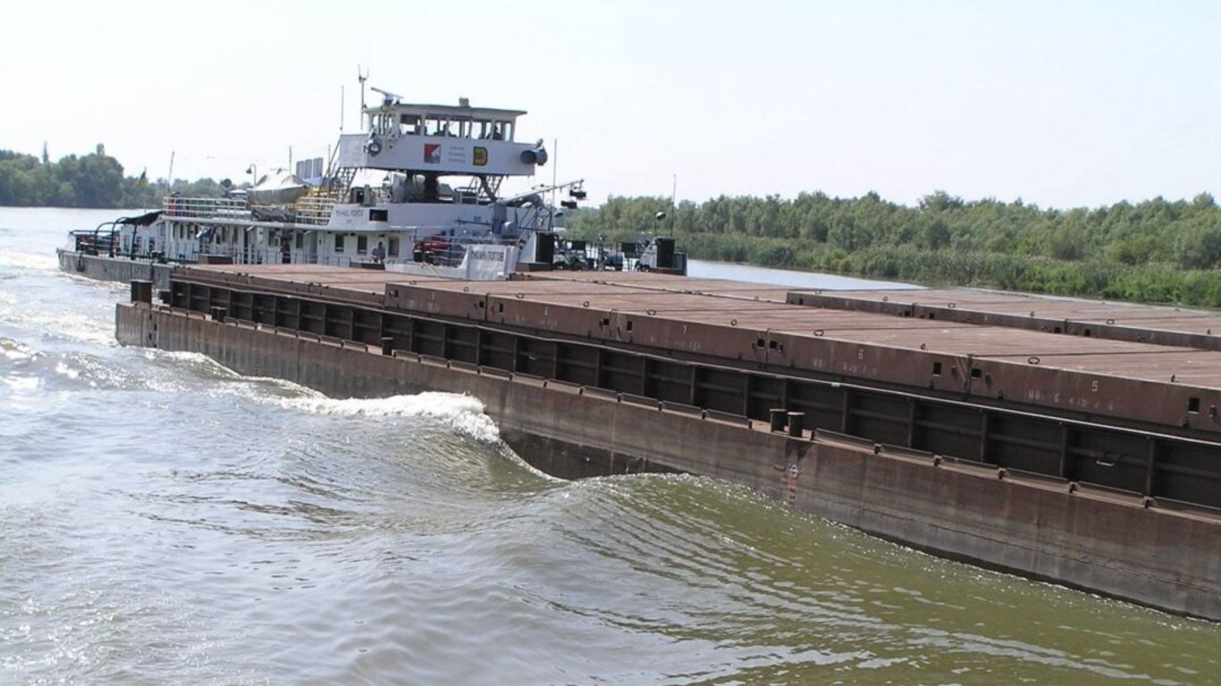 Дунайське пароплавство збільшує склад судноводіїв: як отримати роботу