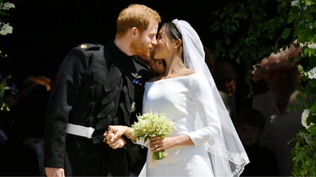 Принц Гарри и Меган Маркл показали архивные фото со свадьбы в новом трейлере документалки - 285x160