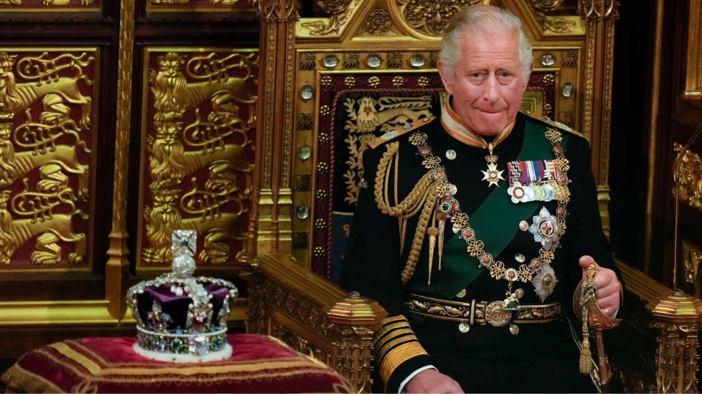 Чарльз III готує помсту для принца Гаррі та Меган Маркл